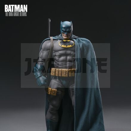 Batman The Dark Knight Returns Blue Suit 1/12 Action Figurine