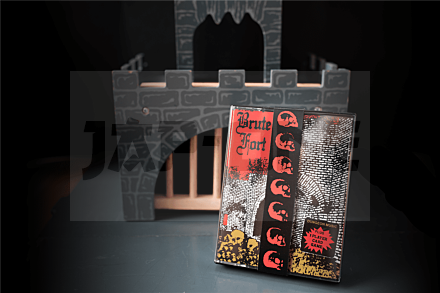 Brute Fort (Deluxe Case) - En