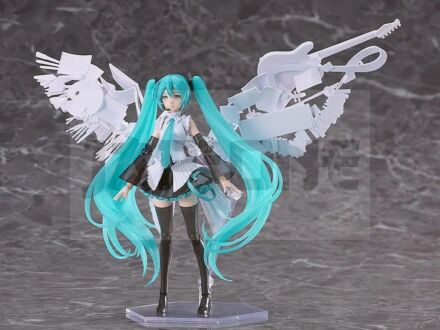 Character Vocal Series 01: Hatsune Miku Plastic Model Kit Plamatea Happy 16th Birthday Ver. 16 cm