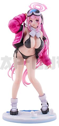 Blue Archive Pvc Figurine 1/7 Eimi (Swimsuit) 26 Cm