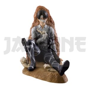 attack-on-titan-mega-impact-levi-battle-of-heaven-and-earth-ichibansho-figure-11cm_1
